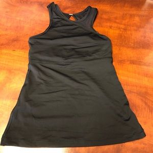 Lululemon sports tank top size 4